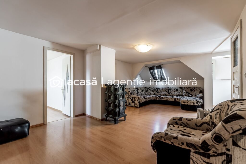 De vânzare Locuință și Business pe Str. L. Blaga, Arad, Spațiu + Apartament în zona Central 5 camere 3 dormitoare Arad 1