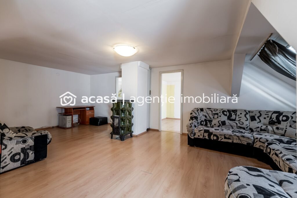 De vânzare Locuință și Business pe Str. L. Blaga, Arad, Spațiu + Apartament în zona Central 5 camere 3 dormitoare Arad 1