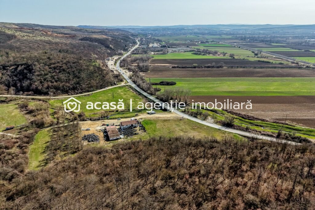 De vânzare Oportunitate Investitie! Proprietate comerciala/industriala în Paulis în zona Arad 6 camere Arad 1