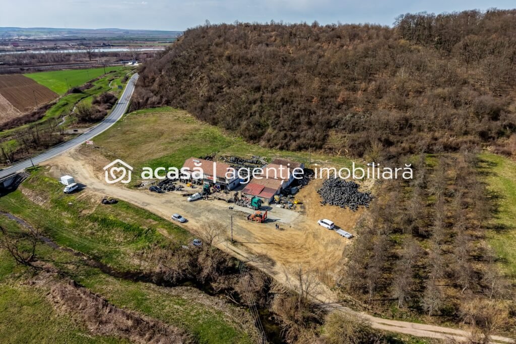 De vânzare Oportunitate Investitie! Proprietate comerciala/industriala în Paulis în zona Arad 6 camere Arad 1