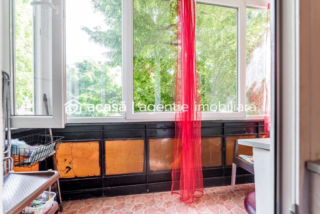 De vânzare Apartament 2 Camere | Etaj 2 | Centrală proprie | Aleea Ulise în zona Aurel Vlaicu 2 camere 1 dormitor Arad 1