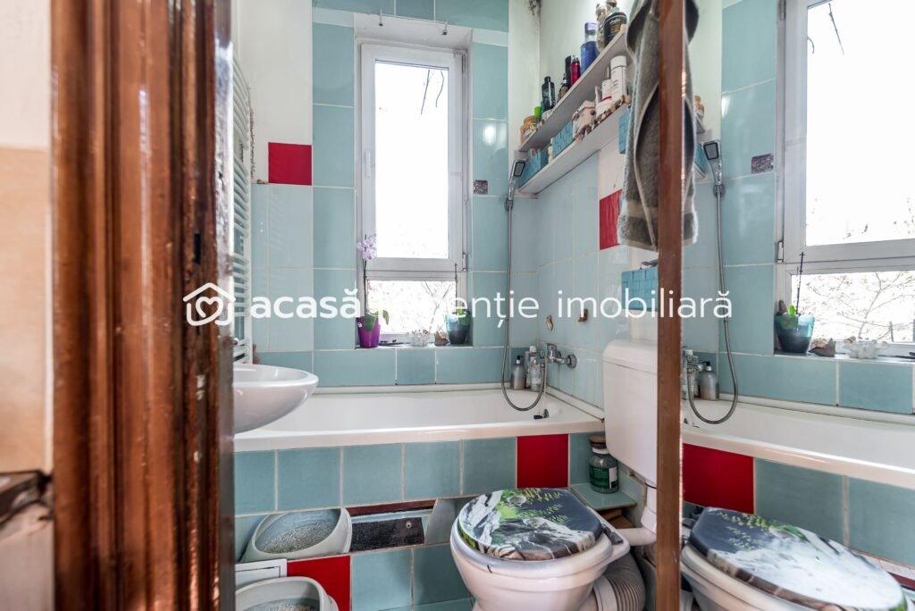 Apartament 2 camere ultracentral + spațiu bonus la demisol De vânzare Apartament 2 camere ultracentral + spațiu bonus la demisol în zona Ultracentral 2 camere 1 dormitor Arad 1