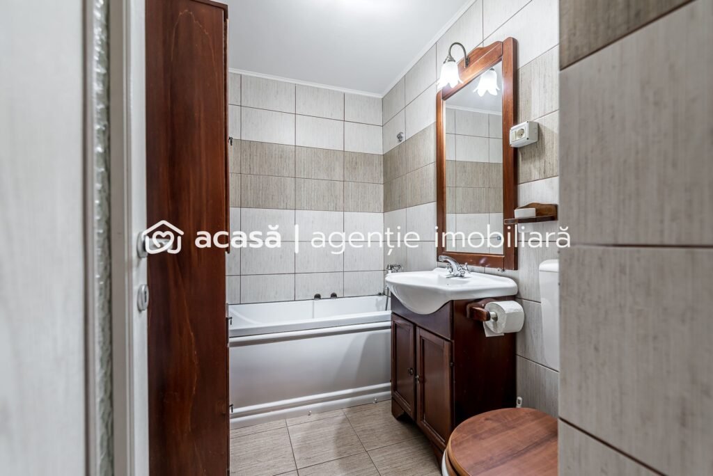 Fără comision! Apartament 3 camere Micalaca 300. Vedere superbă spre Mureș în zona Micalaca 3 camere 2 dormitoare Arad 1