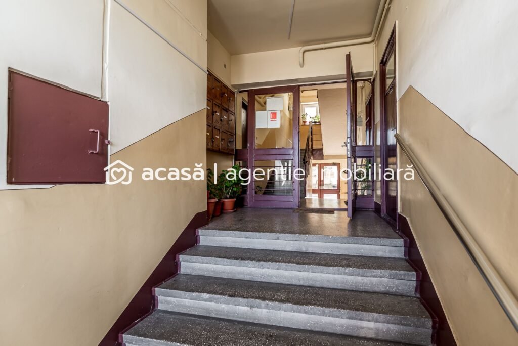De vânzare Apartament mobilat pe strada Corneliu Coposu, 0% COMISION în zona Central 2 camere 1 dormitor Arad 1