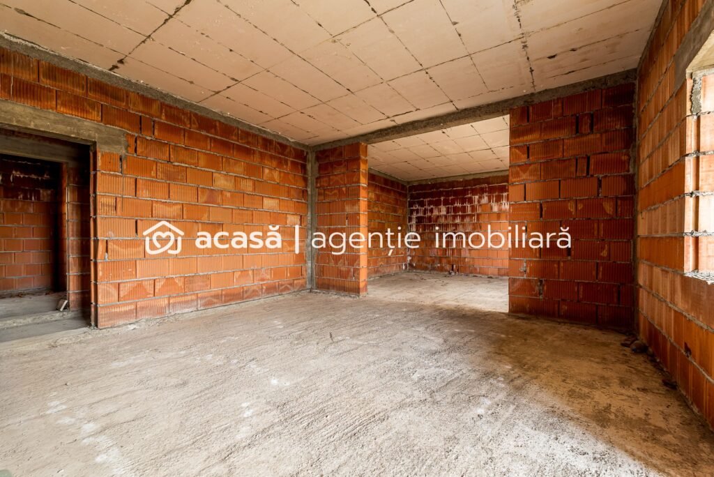 Casă finisată + casă în construcție, la același preț! De vânzare Casă finisată + casă în construcție, la același preț! în zona Arad 3 camere 2 dormitoare Arad 1