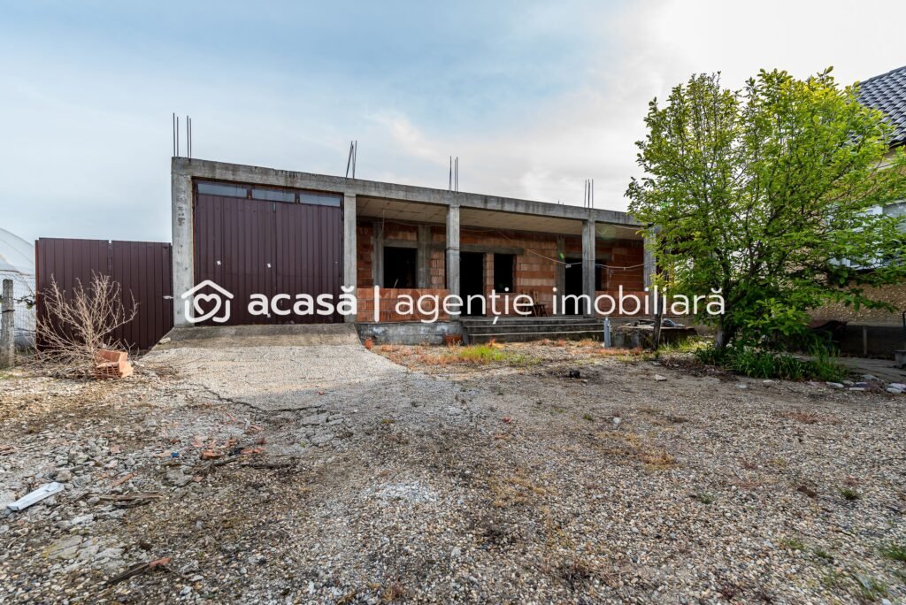 Casă finisată + casă în construcție, la același preț! De vânzare Casă finisată + casă în construcție, la același preț! în zona Arad 3 camere 2 dormitoare Arad 1