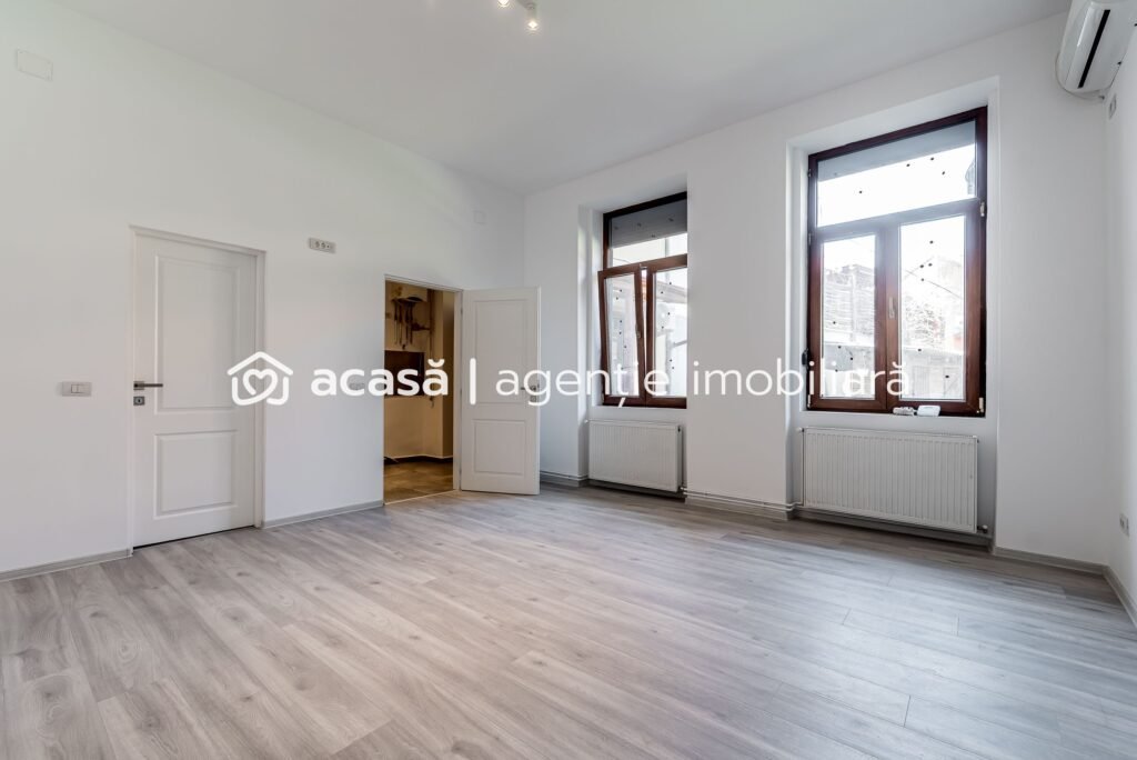 De vânzare Locuință în centru | renovat | gata de locuit | Parcul Reconcilierii în zona Ultracentral 1 camera 1 dormitor Arad 1