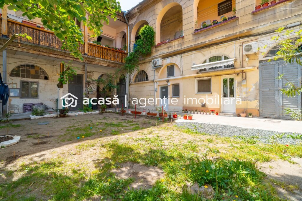 De vânzare Proprietate in zona centrala! în zona Central 1 camera Arad 1