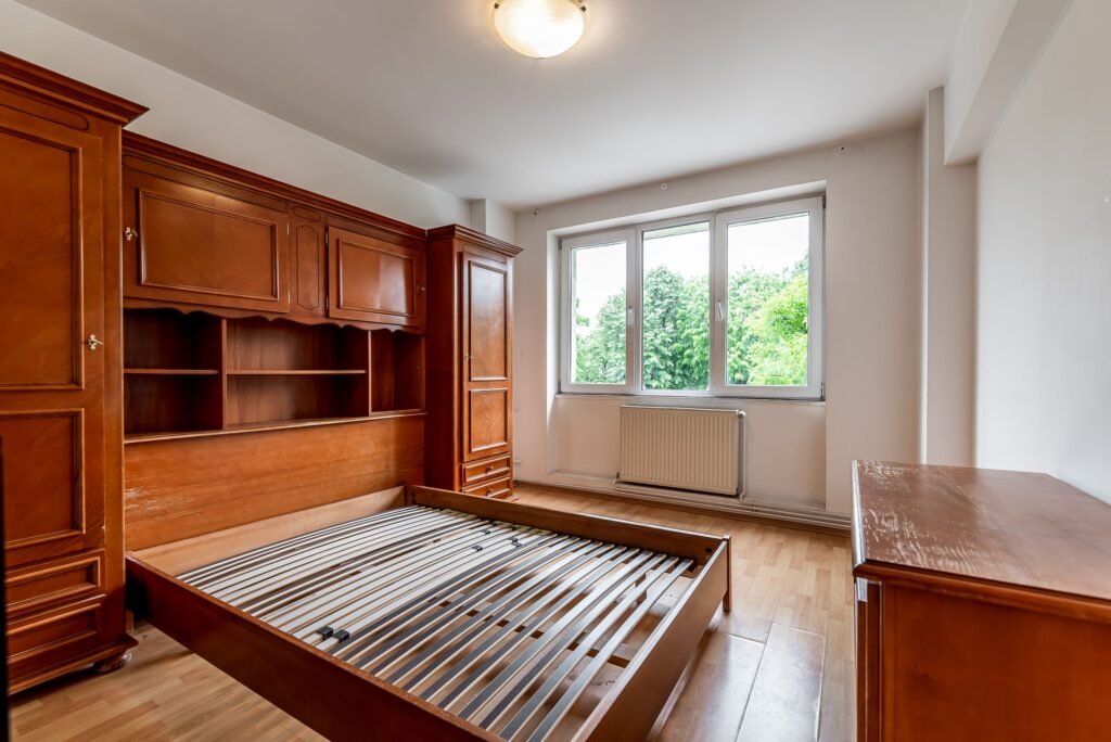 De vânzare 78.900 EURO! Apartament 2 camere, etaj 2, bloc cu lift, Libelula, Arad în zona Ultracentral 2 camere 1 dormitor Arad 1