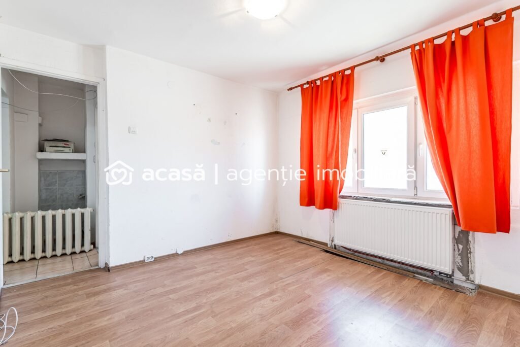 De vânzare Apartament 2 camere, decomandat | Str Banul Maracine în zona Banu Mărăcine 2 camere 1 dormitor Arad 1