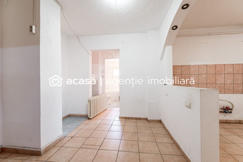 De vânzare Apartament 2 camere, decomandat | Str Banul Maracine în zona Banu Mărăcine 2 camere 1 dormitor Arad 1