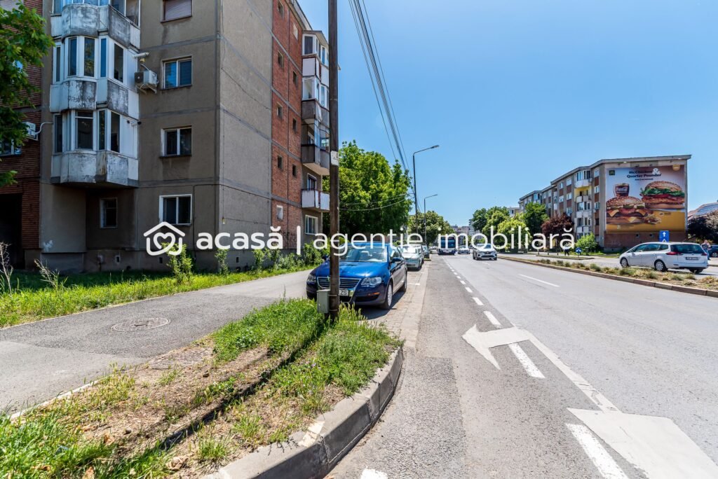 De vânzare Apartament 2 camere, decomandat | Str Banul Maracine în zona Banu Mărăcine 2 camere 1 dormitor Arad 1