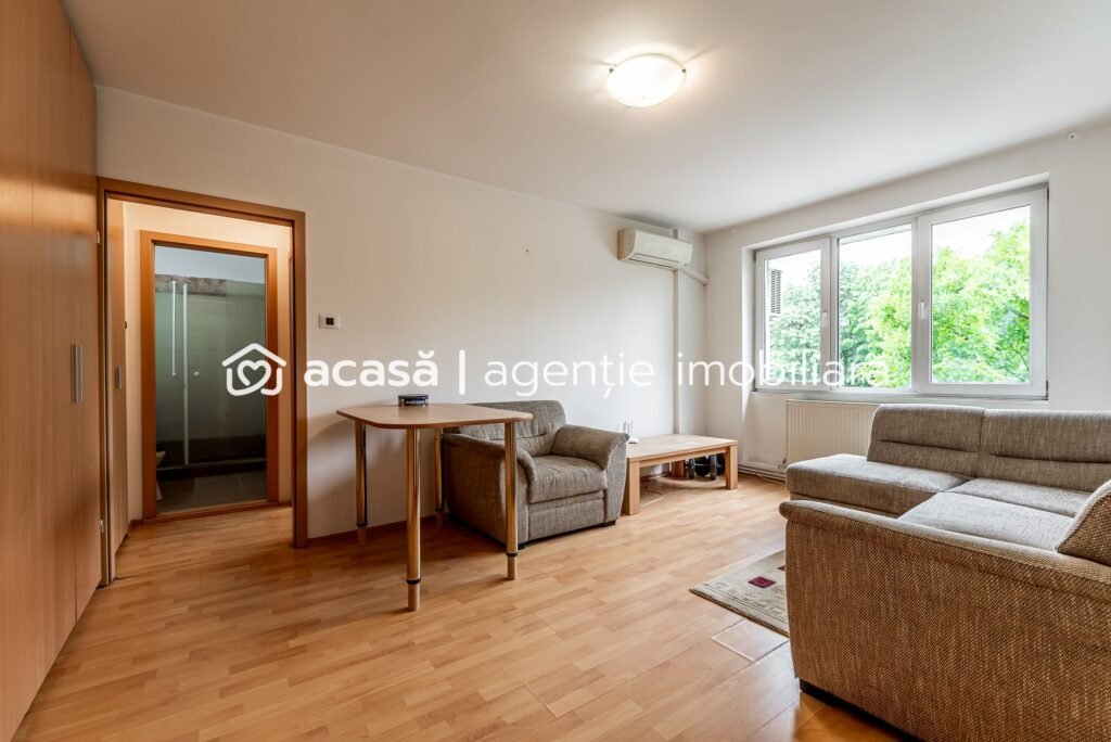 De vânzare Apartament 2 camere, etaj 2, bloc cu lift, Libelula, Arad în zona Ultracentral 2 camere 1 dormitor Arad 1