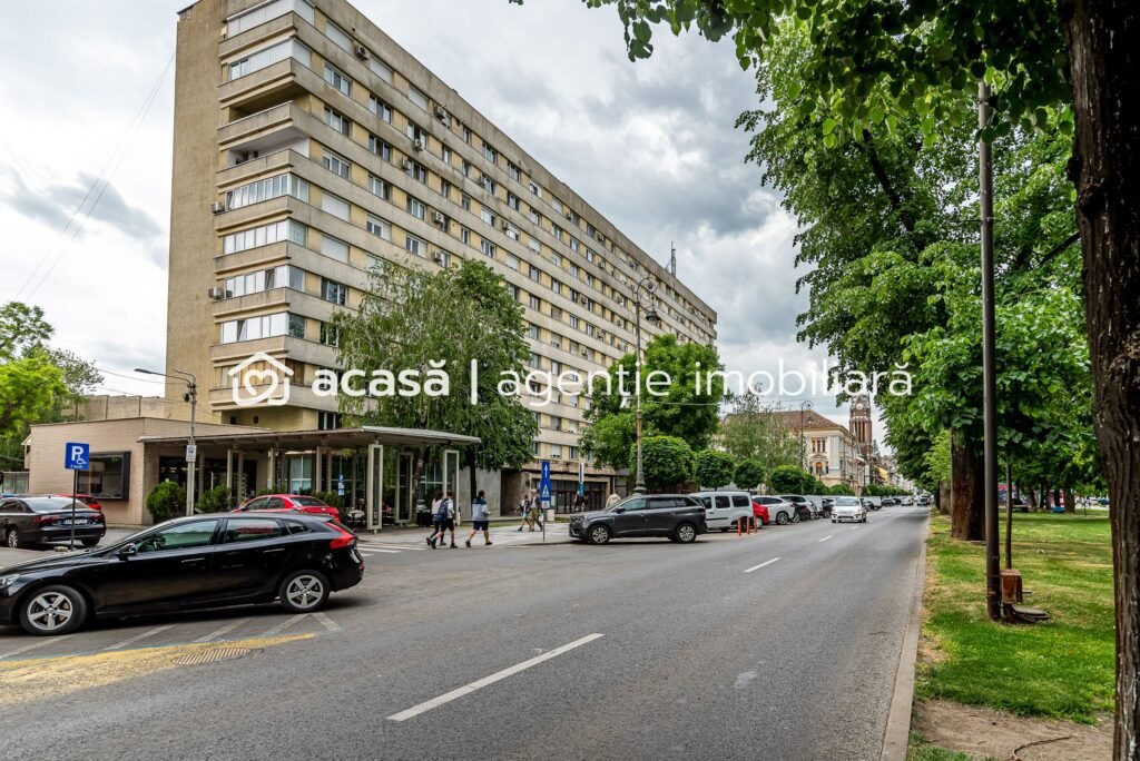 De vânzare Apartament 2 camere, etaj 2, bloc cu lift, Libelula, Arad în zona Ultracentral 2 camere 1 dormitor Arad 1