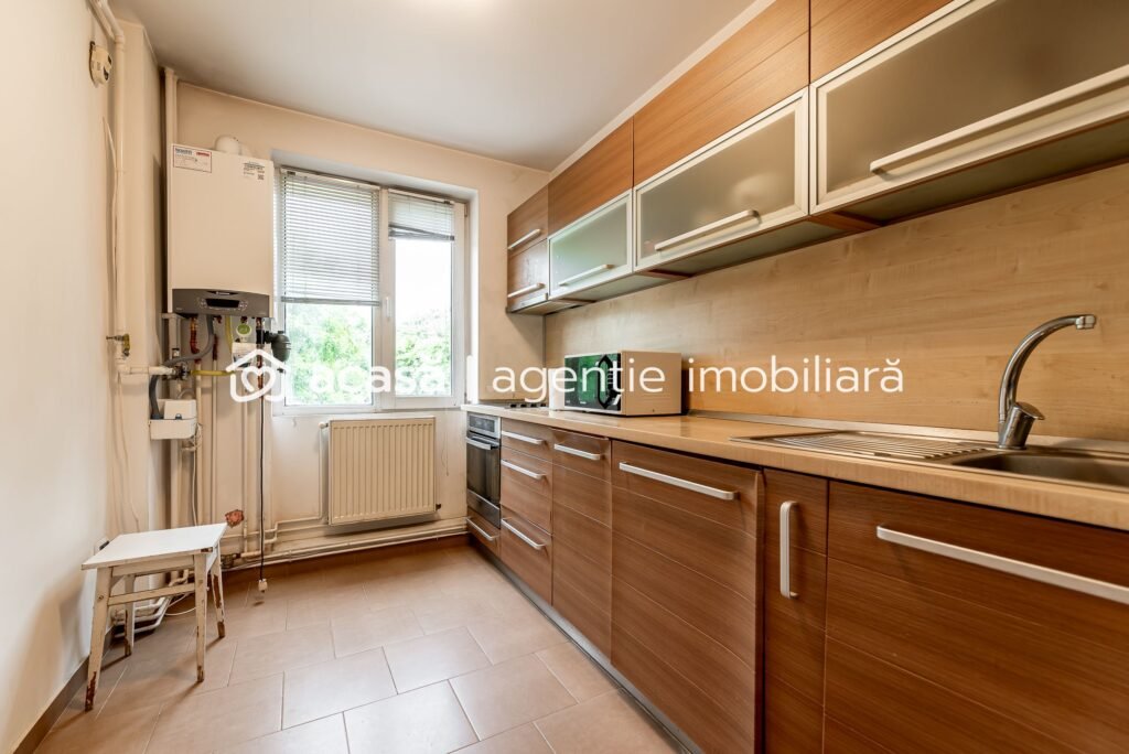 De vânzare Apartament 2 camere, etaj 2, bloc cu lift, Libelula, Arad în zona Ultracentral 2 camere 1 dormitor Arad 1