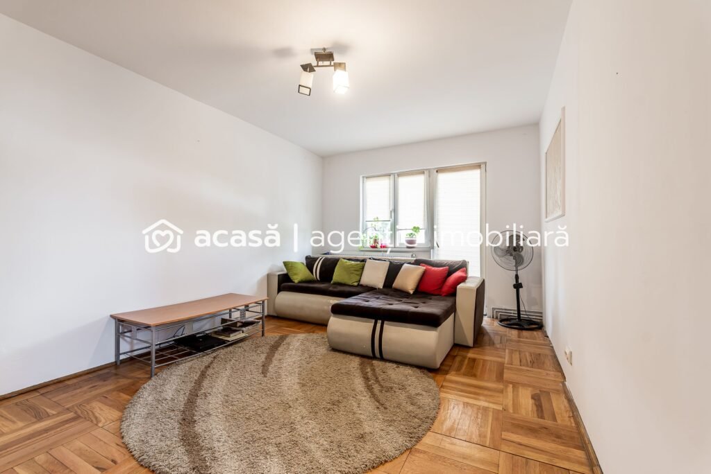 De vânzare Apartament cu 3 camere, etaj 2 – Zona Vlaicu, Lebăda - COMISION 0 în zona Aurel Vlaicu 3 camere 2 dormitoare Arad 1