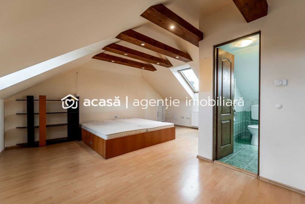 De vânzare Casa 5 camere - Cartierul Functionarilor - Teren 421 mp - COMISION 0 în zona Functionarilor 5 camere 3 dormitoare Arad 1