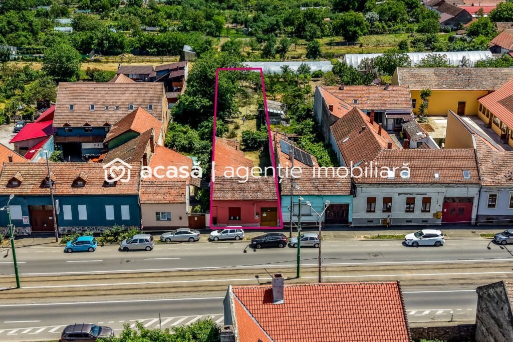 De vânzare Casă solidă din cărămidă cu potențial EXCEPȚIONAL pe Calea Timișorii în zona Aradul Nou 3 camere 2 dormitoare Arad 1