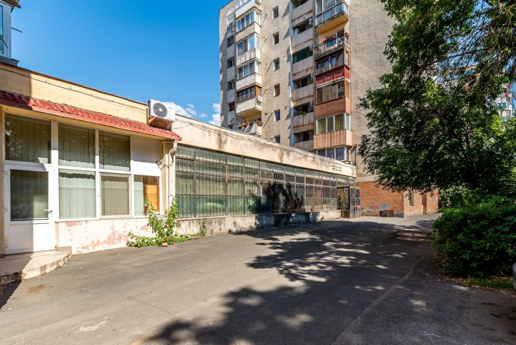 Spațiu comercial 435 mp în Micălaca – Strada General Gheorghe Magheru De vânzare Spațiu comercial 435 mp în Micălaca – Strada General Gheorghe Magheru în zona Micalaca Arad 1