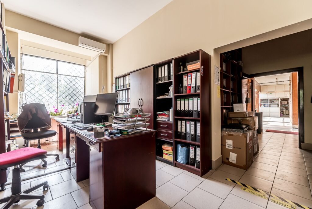 Spațiu comercial 435 mp în Micălaca – Strada General Gheorghe Magheru De vânzare Spațiu comercial 435 mp în Micălaca – Strada General Gheorghe Magheru în zona Micalaca Arad 1