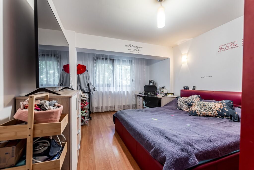 Apartament 4 camere – Micalaca, Arad – Etaj 2 De vânzare Apartament 4 camere – Micalaca, Arad – Etaj 2 în zona Micalaca 4 camere 3 dormitoare Arad 1