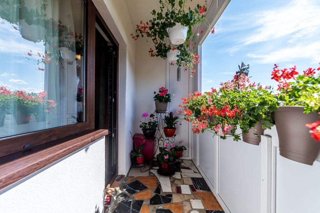 De vânzare Apartament renovat cu 2 camere Micalaca etaj 3 Comision 0 în zona Micalaca 2 camere 1 dormitor Arad 1