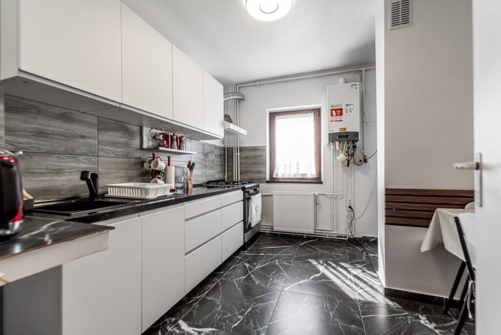 De vânzare Apartament renovat cu 2 camere Micalaca etaj 3 Comision 0 în zona Micalaca 2 camere 1 dormitor Arad 1