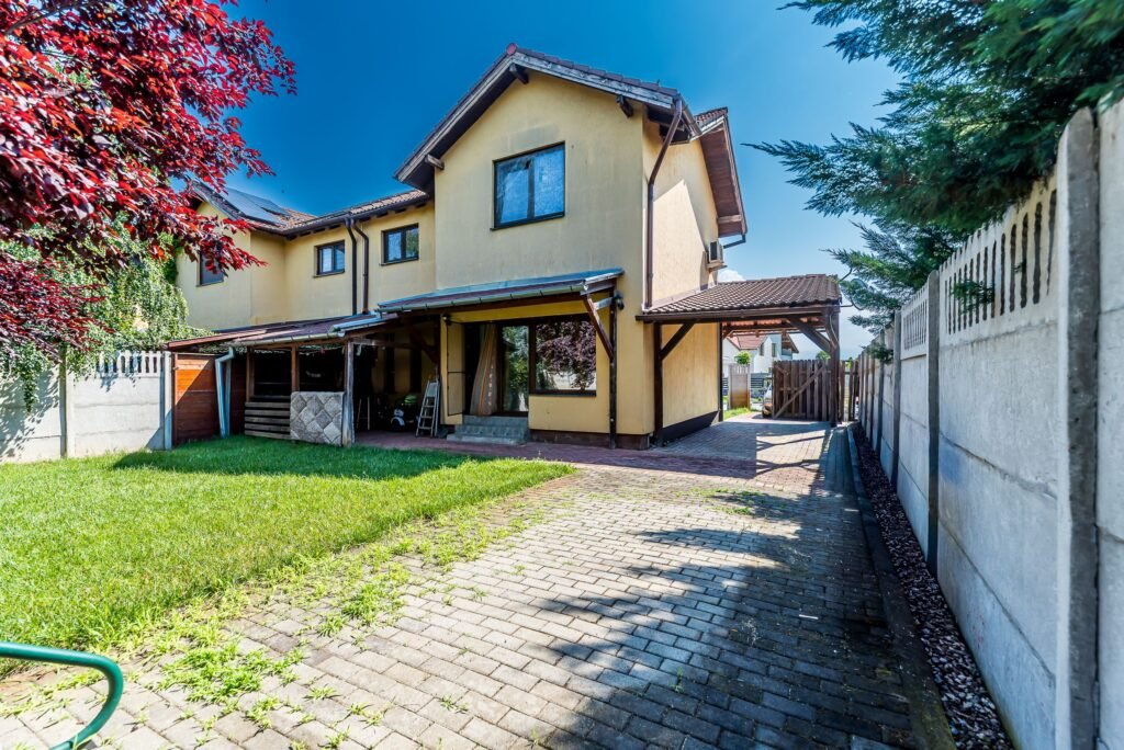 De vânzare Casa 96mp utili Via Carmina-zona linistita în zona Arad 3 camere 2 dormitoare Arad 1
