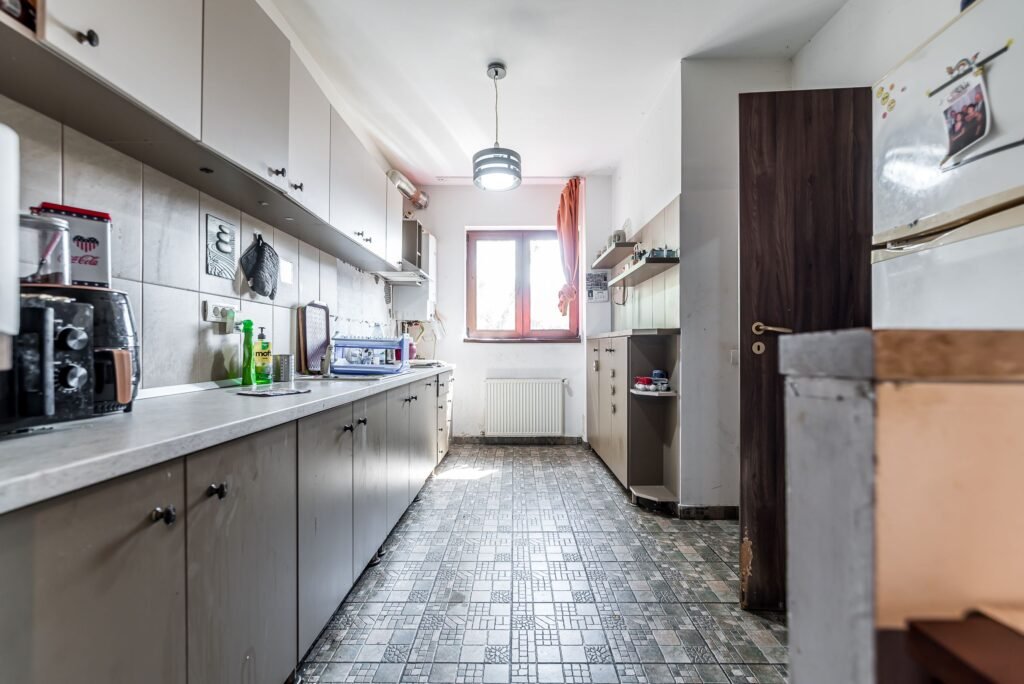 De vânzare Casa 96mp utili Via Carmina-zona linistita în zona Arad 3 camere 2 dormitoare Arad 1