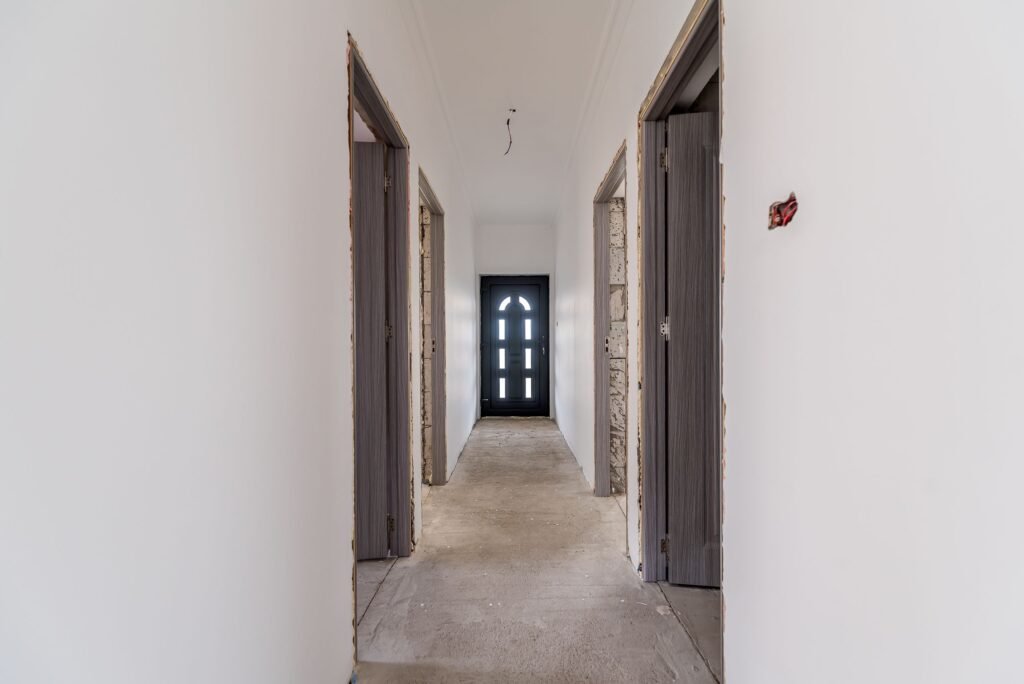 Casă nouă 4 camere, ideală pentru familie. Toate utilitățile De vânzare Casă nouă 4 camere, ideală pentru familie. Toate utilitățile în zona Arad 4 camere 3 dormitoare Arad 1