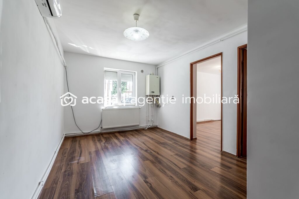 Un cămin practic pentru o familie la început de drum De vânzare Un cămin practic pentru o familie la început de drum în zona Central 3 camere 2 dormitoare Arad 1