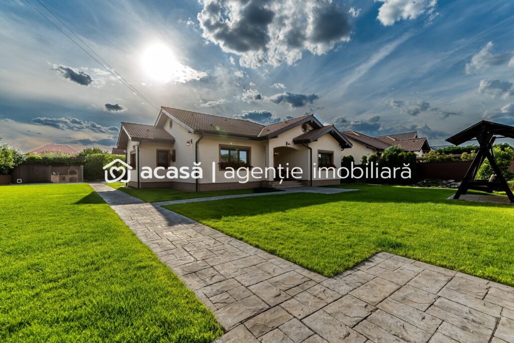 De vânzare Vilă superbă la sol de vânzare in Zadareni Comision 0 în zona Arad 5 camere 3 dormitoare Arad 1