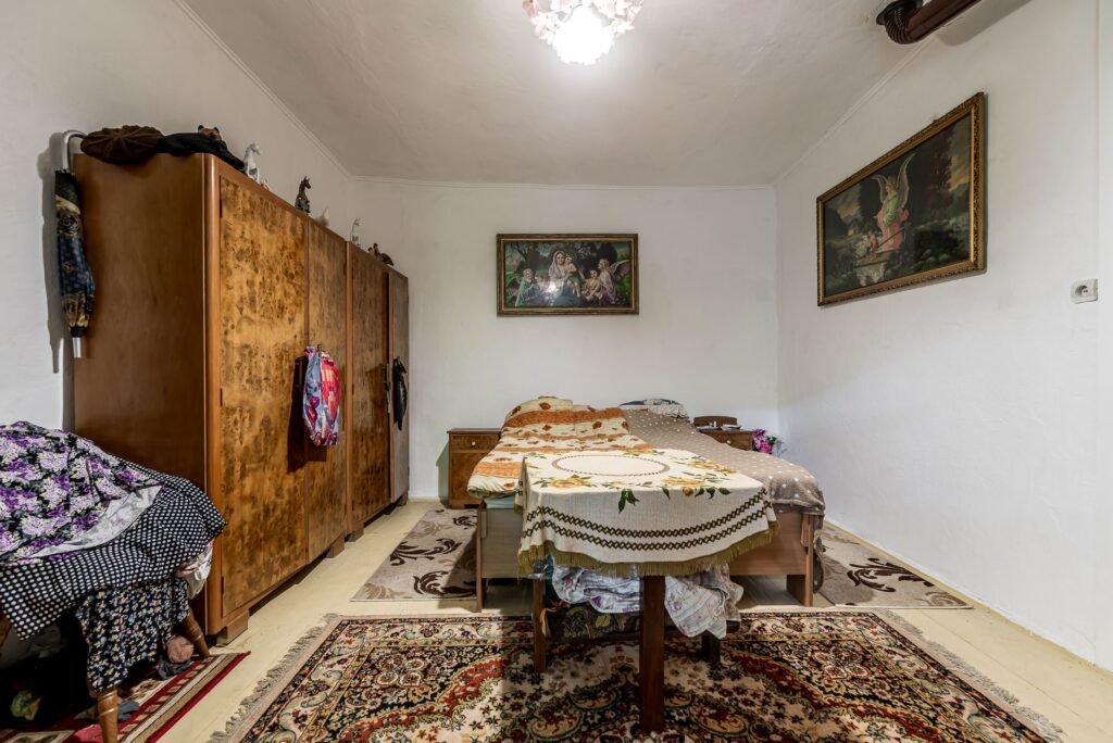 🏡 Casă nemțească autentică în Frumușeni – Fântânele, la 20 km de Arad De vânzare 🏡 Casă nemțească autentică în Frumușeni – Fântânele, la 20 km de Arad în zona Arad 3 camere 2 dormitoare Arad 1