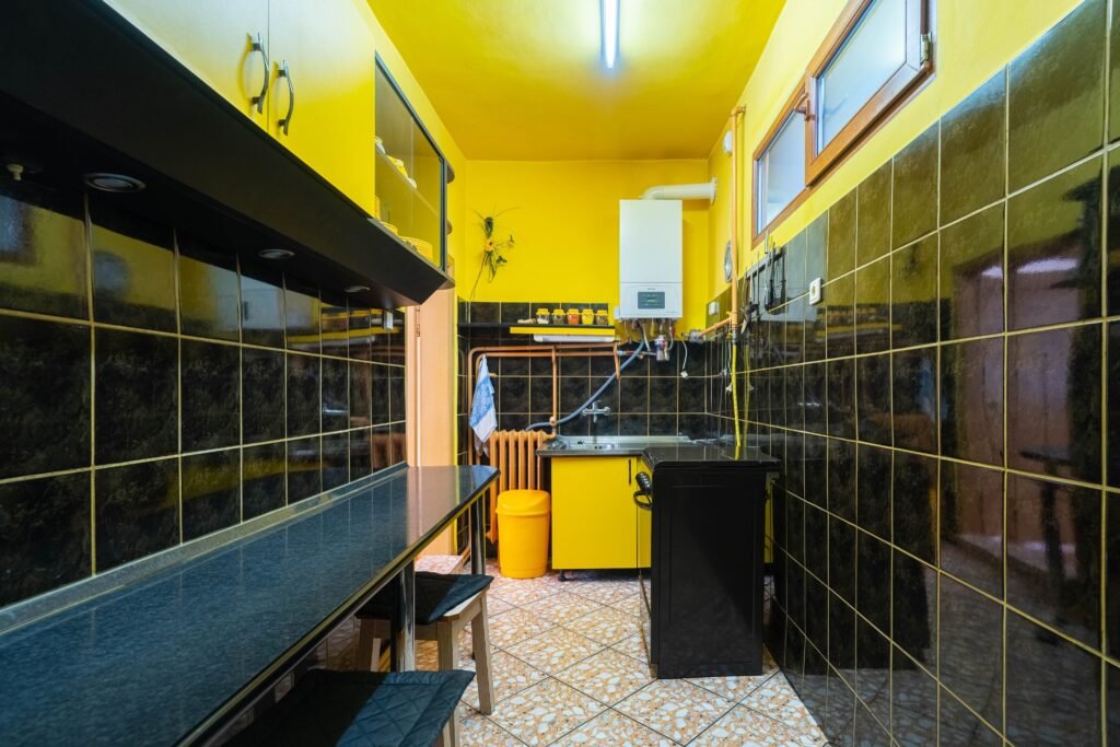 Casa 5 camere – teren 688 mp – Parneava – COMISION 0 De vânzare Casa 5 camere - teren 688 mp - Parneava - COMISION 0 în zona Parneava 5 camere 3 dormitoare Arad 1